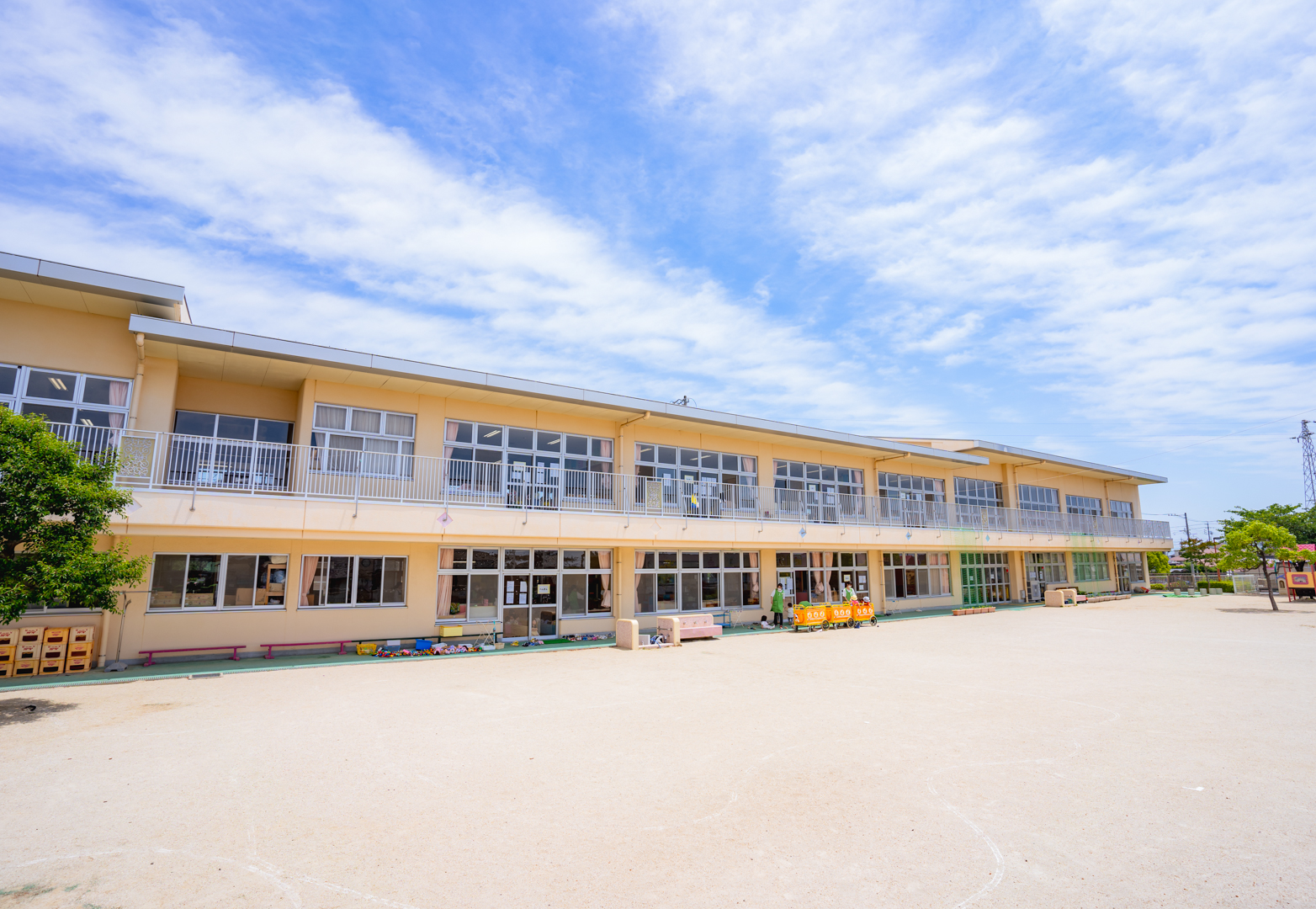 おがきえ保育園　園庭（ブログ）.jpg